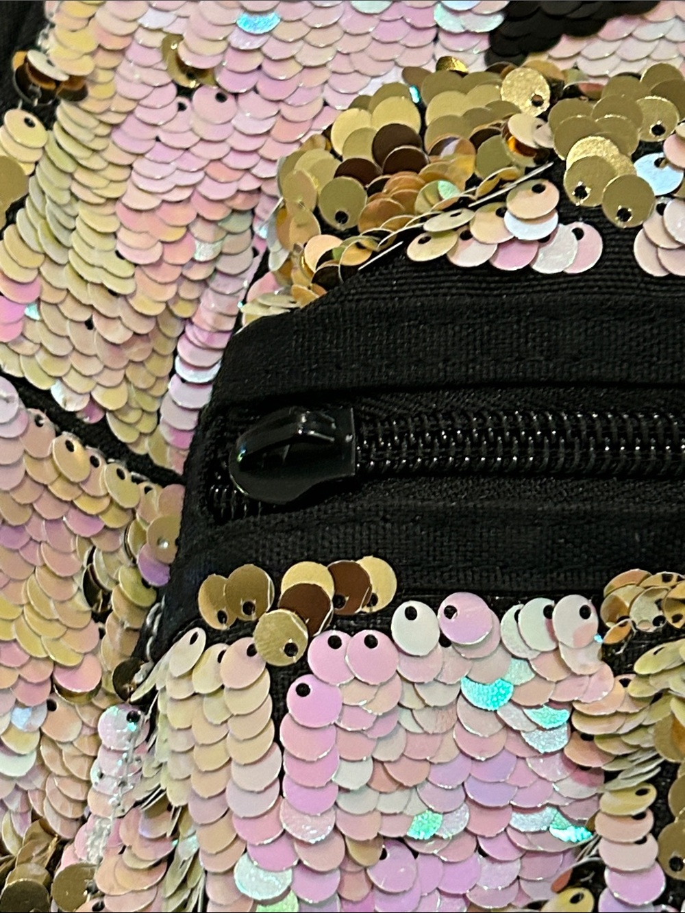 VS Pink Flip Sequin Backpack - Picture 4 of 4